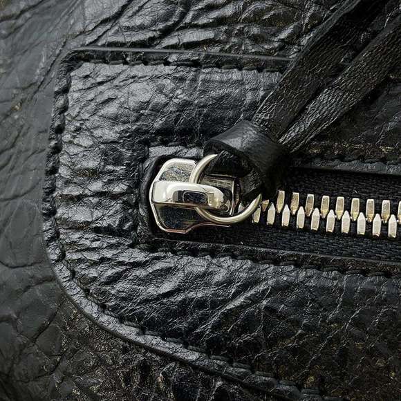 Balenciaga Shoulder Bag Le Cagole Medium Leather Black - Picture 10 of 13